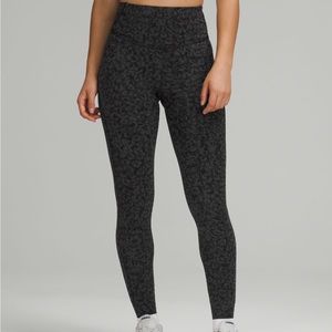 Lululemon Wunder Under High Rise Tight Size 4